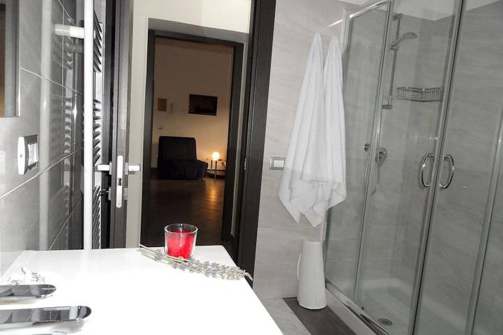Entire apartment, Two steps from the historic center, 10 minutes from the sea, lovely apartment in Noto. in Noto, Noto region