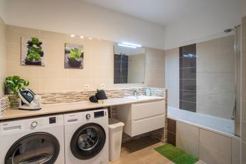 Appartement De Vacances pour 6 Personnes dans Saint-Étienne, Parc Naturel Régional du Pilat, Photo 4