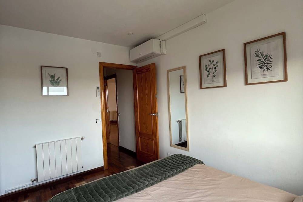 Apartamento entero, Apartamento  céntrico con parking in Villanueva y Geltrú, Garraf