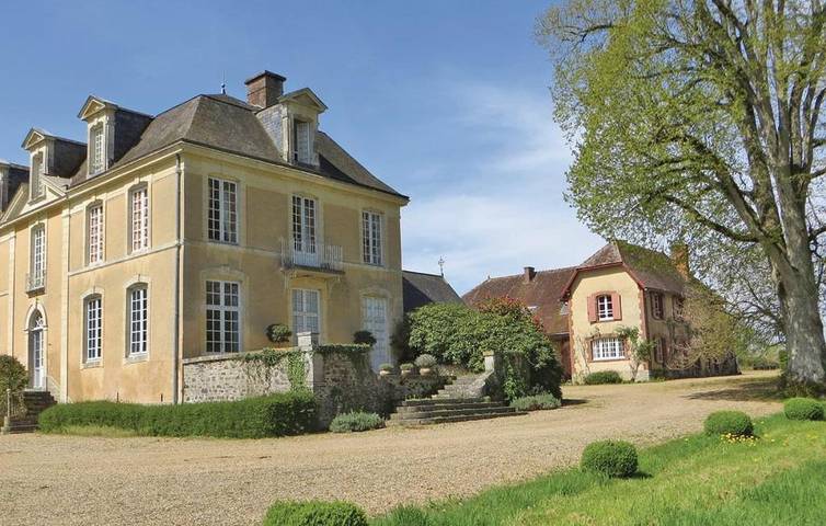 Location de vacances pour 9 personnes, avec jardin et vue à Degré