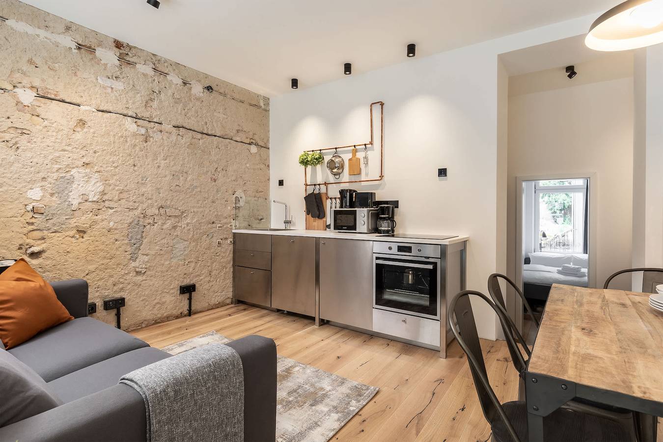 Ganze Ferienwohnung, Ferienwohnung für 6 Personen mit Garten in Weissensee (Berlin), Berlin