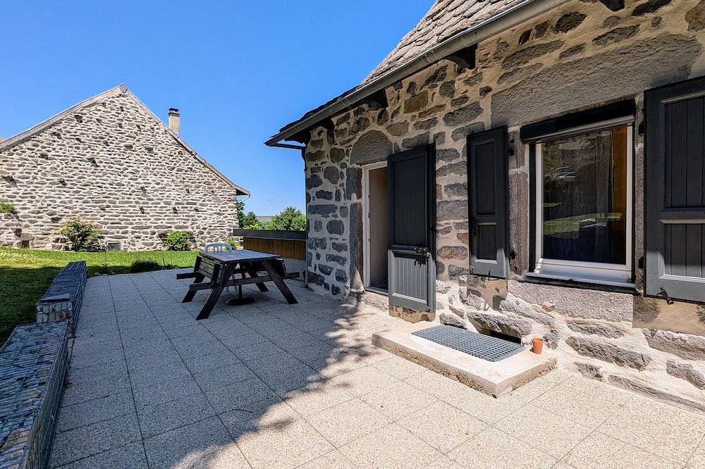 Séjour rustique proche des Estables et du Puy-en-Velay in Saint-Front, Mézenc