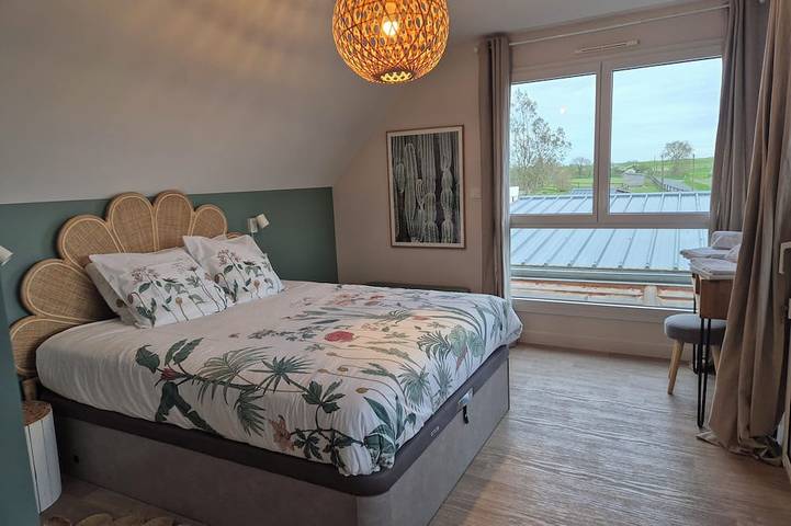 Location de vacances pour 6 personnes, avec jardin ainsi que jacuzzi et balcon à Genêts - 2