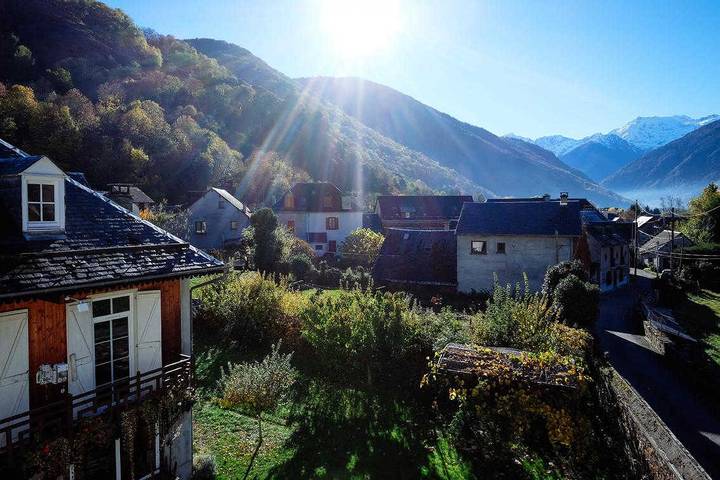 Chambre d’hôte pour 4 personnes, avec Terrasse ainsi que Jardin et Vue