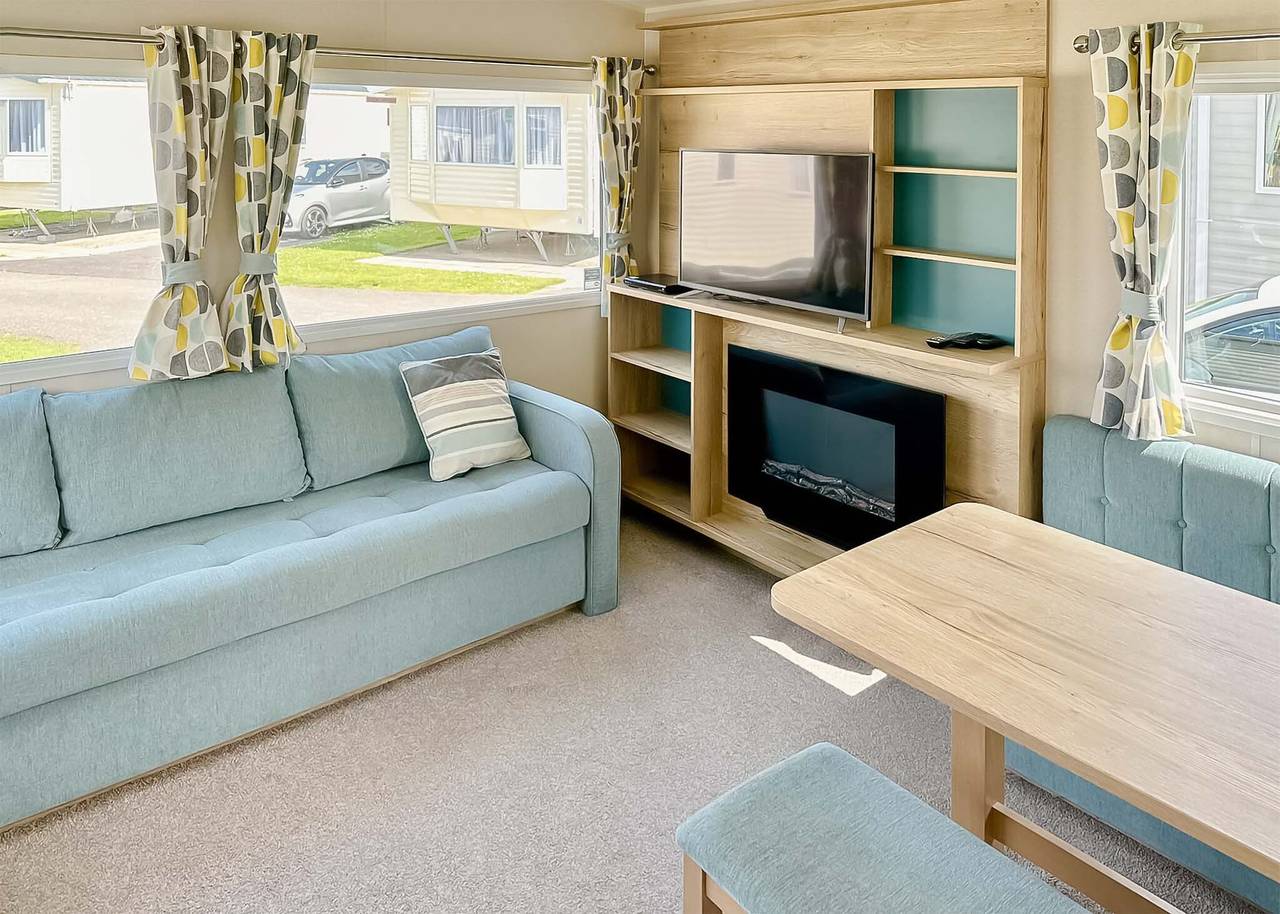 Super Deluxe in Cardigan Bay