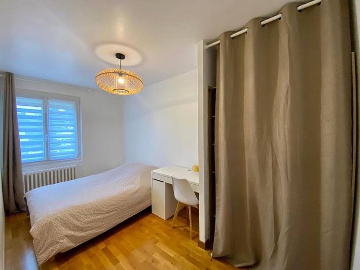 Gîte pour 2 personnes, avec terrasse et jardin à Avrillé