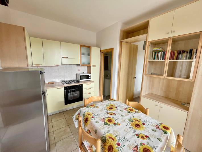 Appartamento intero, Appartamento 'Rosmarino' con Terrazza Privata, Wi-Fi e Aria Condizionata in Spiaggia di Seccheto (Campo nell'Elba), Campo nell'Elba