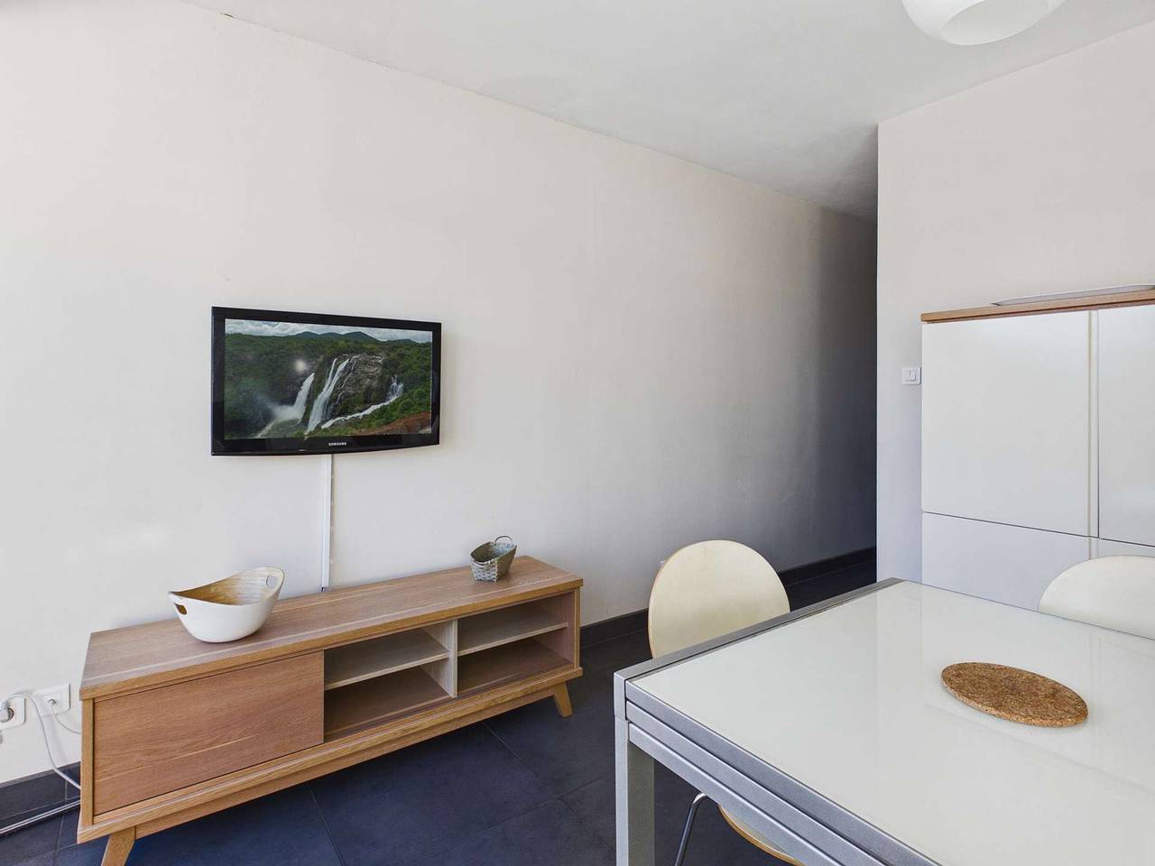 Entire apartment, Charming 2-Room Apartment, Terrace & Parking, 4 Guests – Marseillan in Marseillan, Côte d'Améthyste