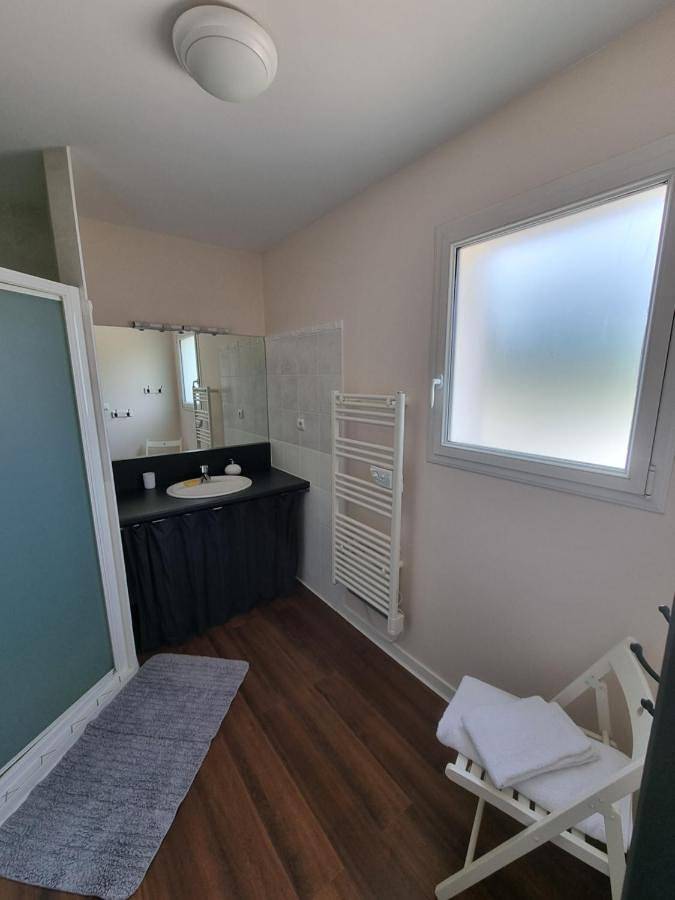 Location de vacances pour 6 personnes, avec vue et piscine ainsi que terrasse et jardin à Annonay - 2