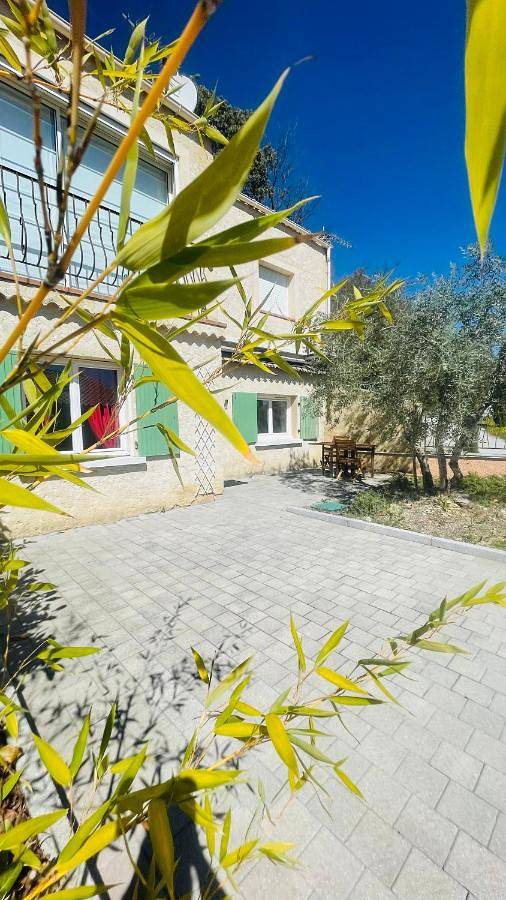 Gîte pour 3 personnes, avec vue et jardin à Peyruis - 3