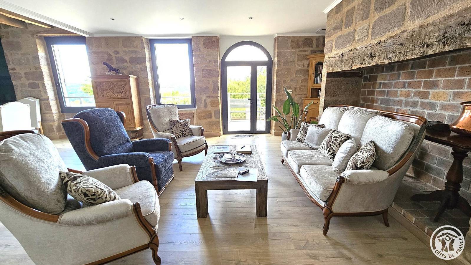 Le Nid des Grisets in Ussac, Brive-la-Gaillarde region