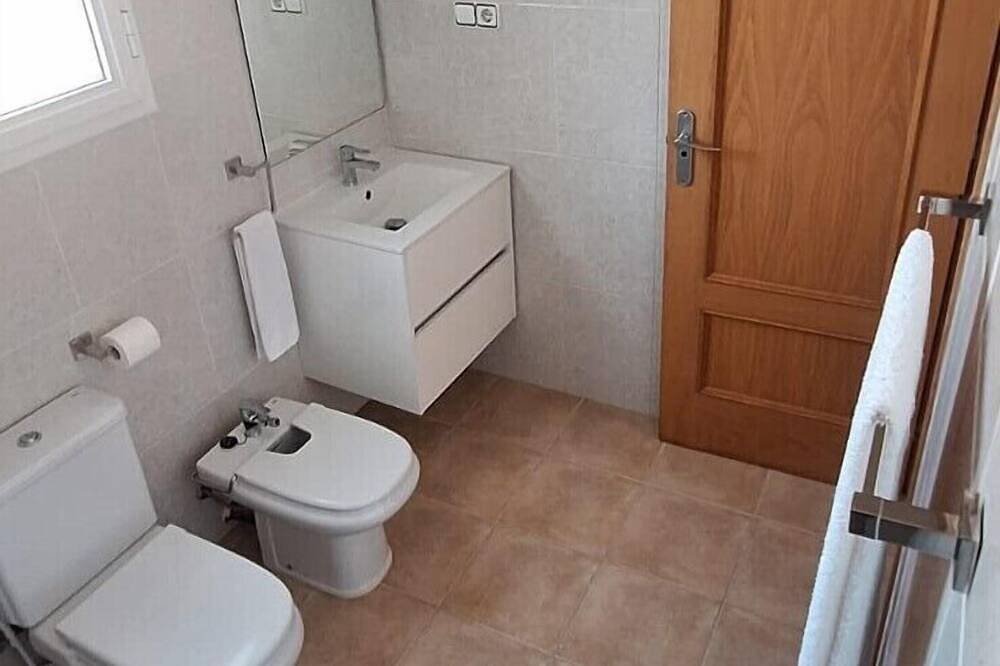 House in Menorca 2 minutes walk from the beach in Arenal d'en Castell, Es Mercadal