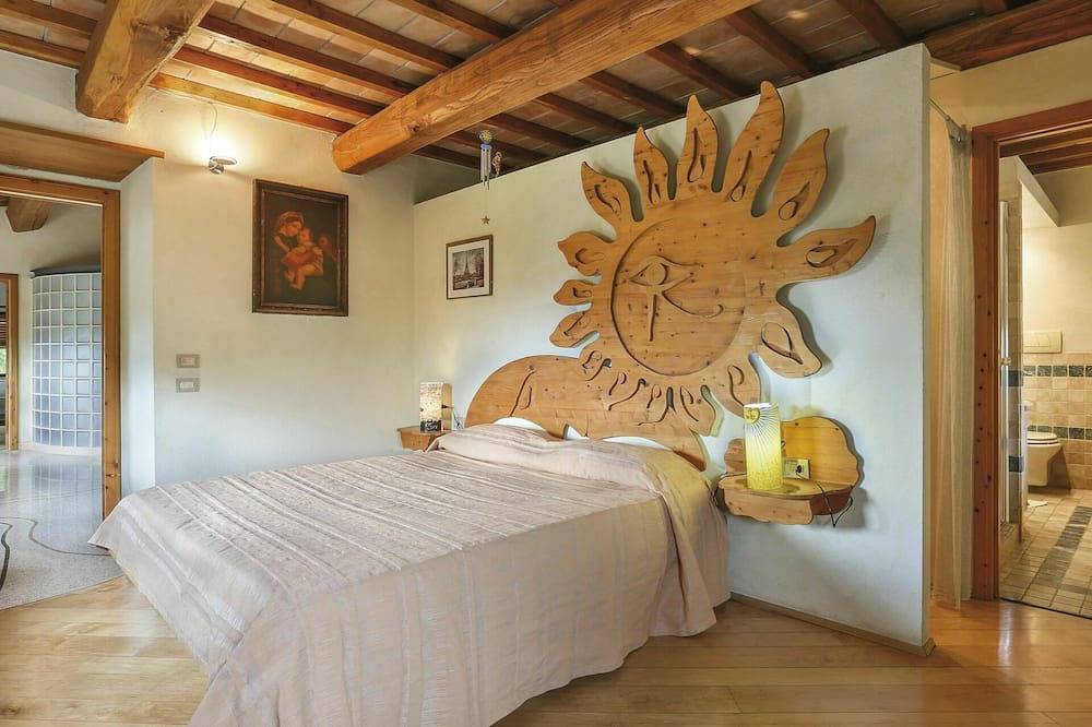 Country House / Farm House i Buti med 5 soverom som kan romme 9 in Buti, Provinsen Pisa