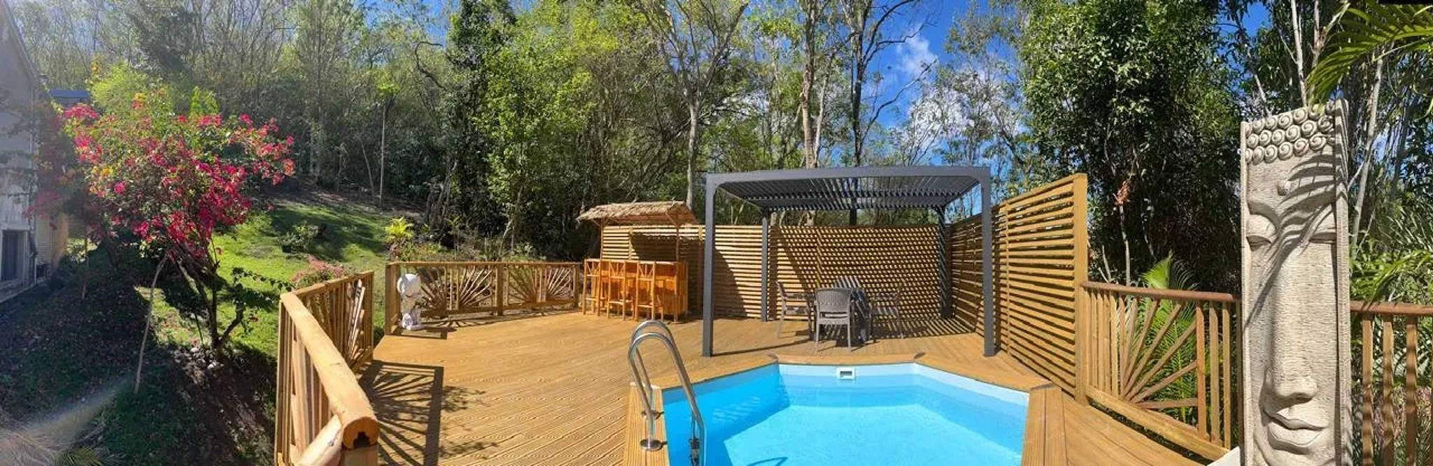Ganze Wohnung, Ferienwohnung mit Gartenblick in Deshaies 80 m² mit Pool in Deshaies, Guadeloupe