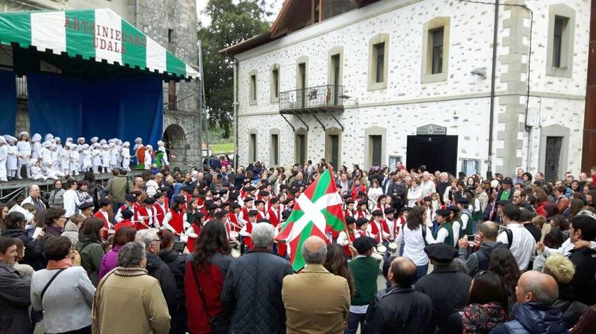 Casa rural para 3 personas, con jardín además de balcón y vistas en Álava - 2