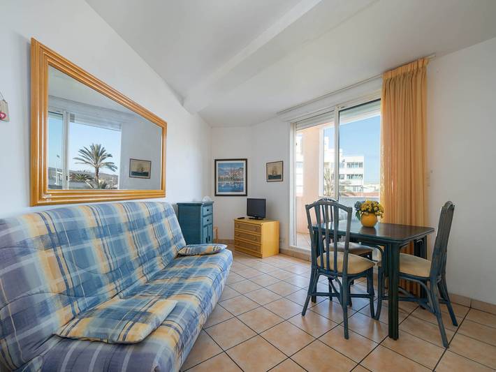 Location de vacances pour 4 personnes, avec balcon dans Plage Rochelongue