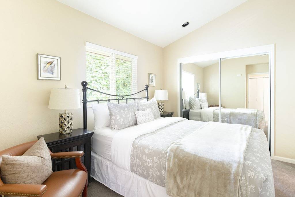 Ganze Wohnung, Downtown Napa! Einheit D zu allem gehen! Mietgenehmigung # -0058 in Napa, Napa Valley