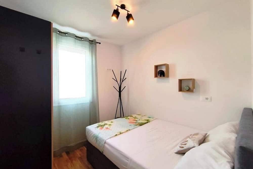 Hel leilighet, Nashi tree garden Apartmen near Split in Klis, Split-Dalmatia