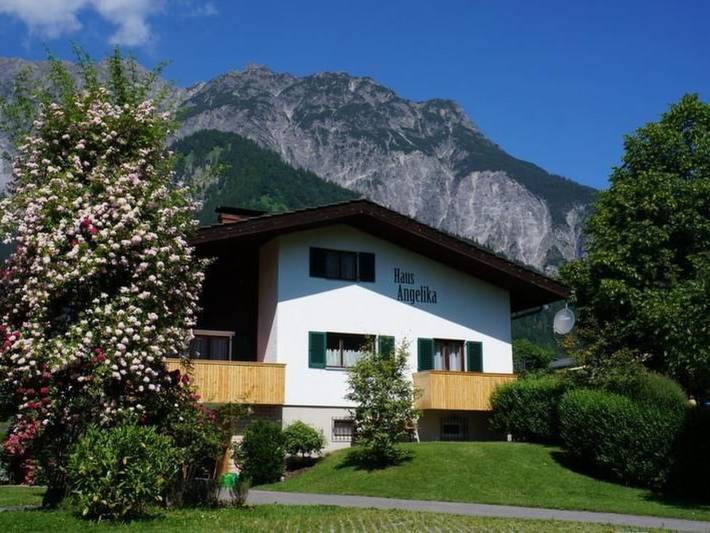 Ferienwohnung für 11 Personen, mit Balkon und Terrasse sowie Garten in Vandans - 3