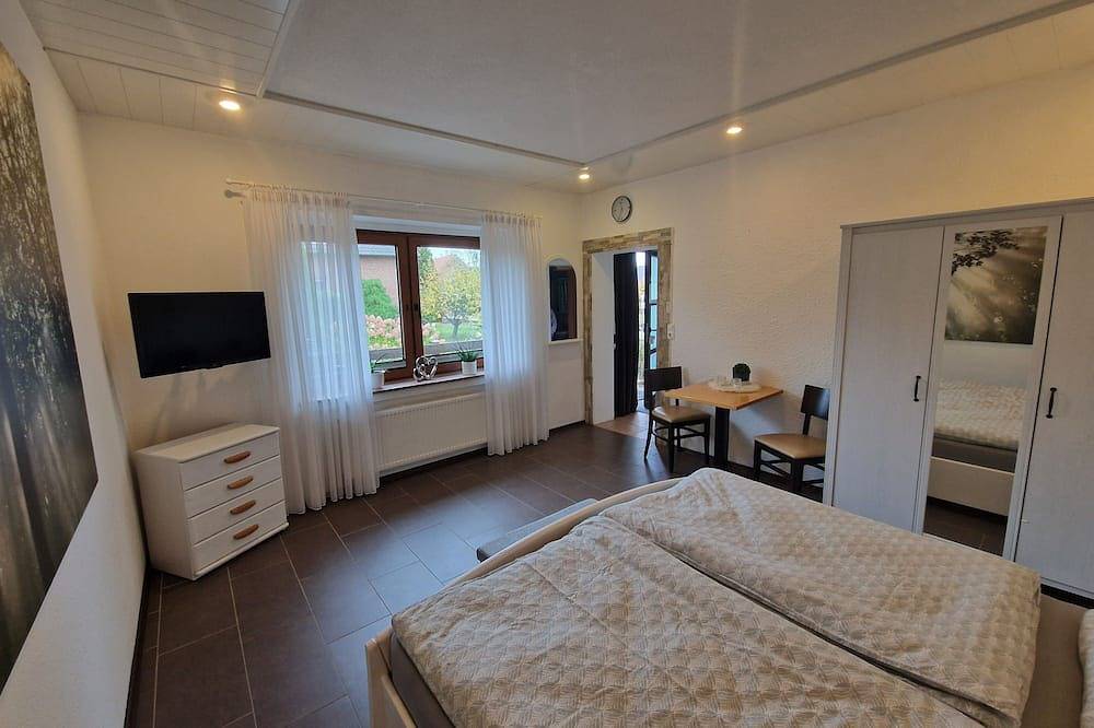 Ganze Wohnung, Apartment zentral zur Kurklinik inkl. Parkplatz in Bad Oeynhausen, Wiehengebirge