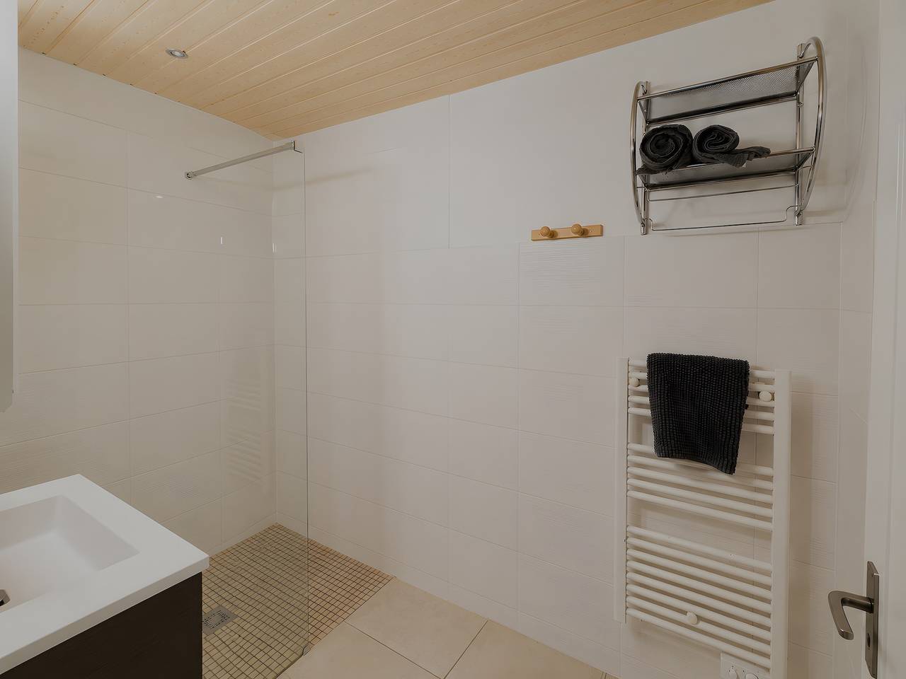 Appartement entier, Appartement "L'edelweiss" avec vue sur les montagnes, terrasse privée et Wi-Fi in Bellentre, La Plagne-Tarentaise
