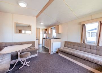 Caravan for 6 People in West Sussex, Sussex, Photo 2