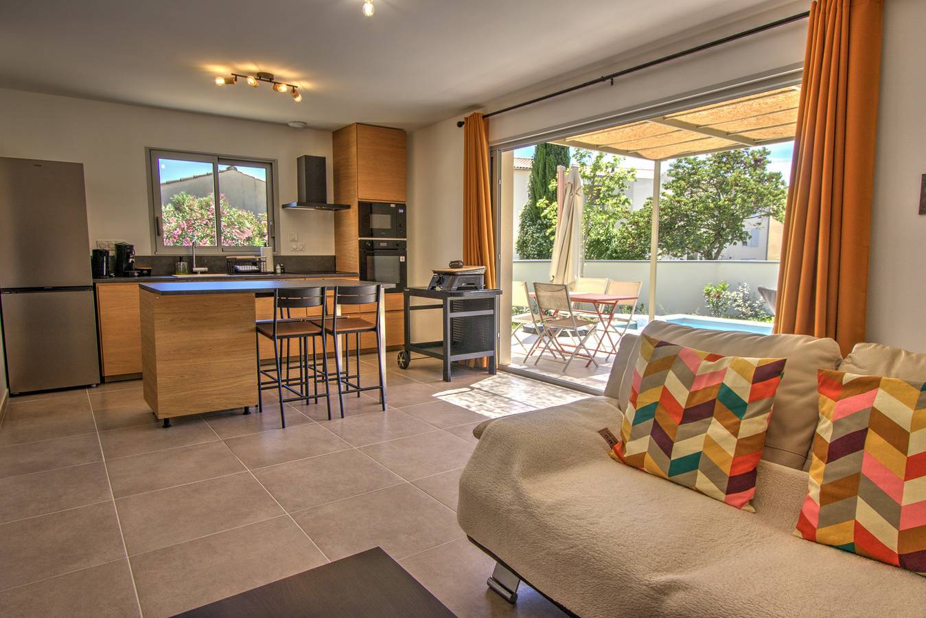 Villa neuve avec piscine privée au coeur du village - 4 pers. in Suze-la-Rousse, Région de nyons