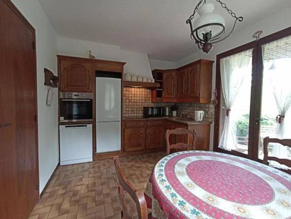 Location de vacances pour 8 personnes, avec vue ainsi que terrasse et piscine, animaux acceptés à Le Vigan - 3