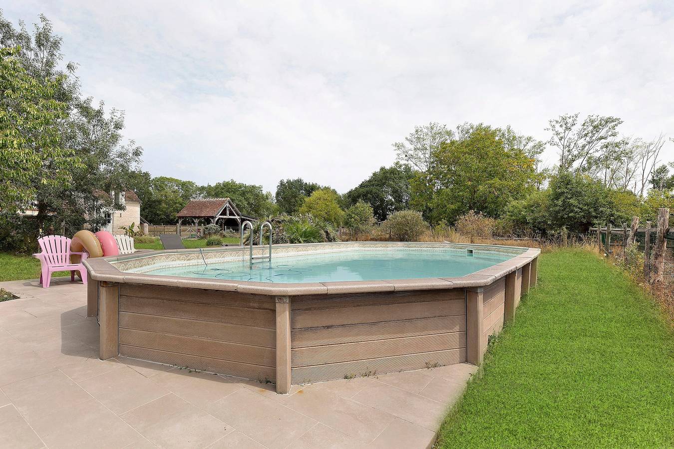 Charmante Maison de Campagne avec piscine partagée et Wi-Fi in Selles-sur-Cher, Région de Romorantin-Lanthenay