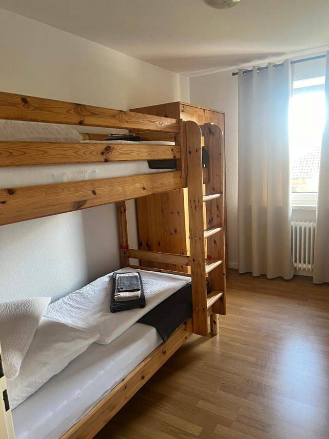 Ganze Wohnung, Geräumige Gästewohnung Andi im Herzen von Rastede - Küche - Wlan - Stellplatz in Rastede, Ammerland