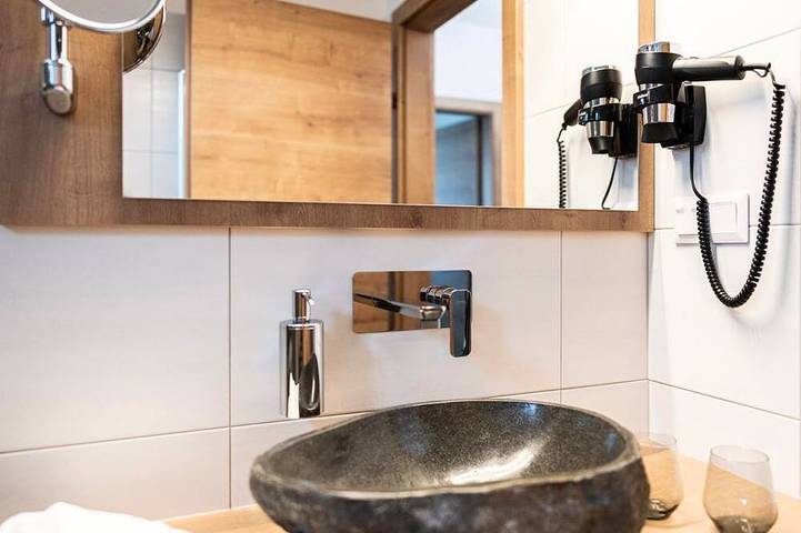 Maison d’hôte pour 3 personnes, avec jacuzzi et sauna ainsi que piscine et jardin à Radenthein - 2