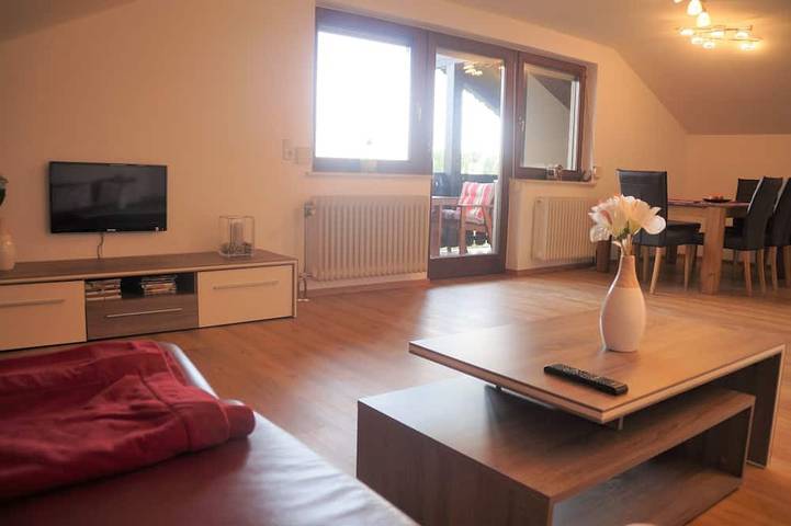 Ferienwohnung für 7 Personen, mit Garten und Balkon, mit Haustier