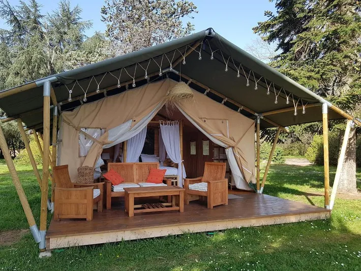 Casa de huéspuedes para 2 personas, con piscina y jardín además de vistas y vistas al lago - 1