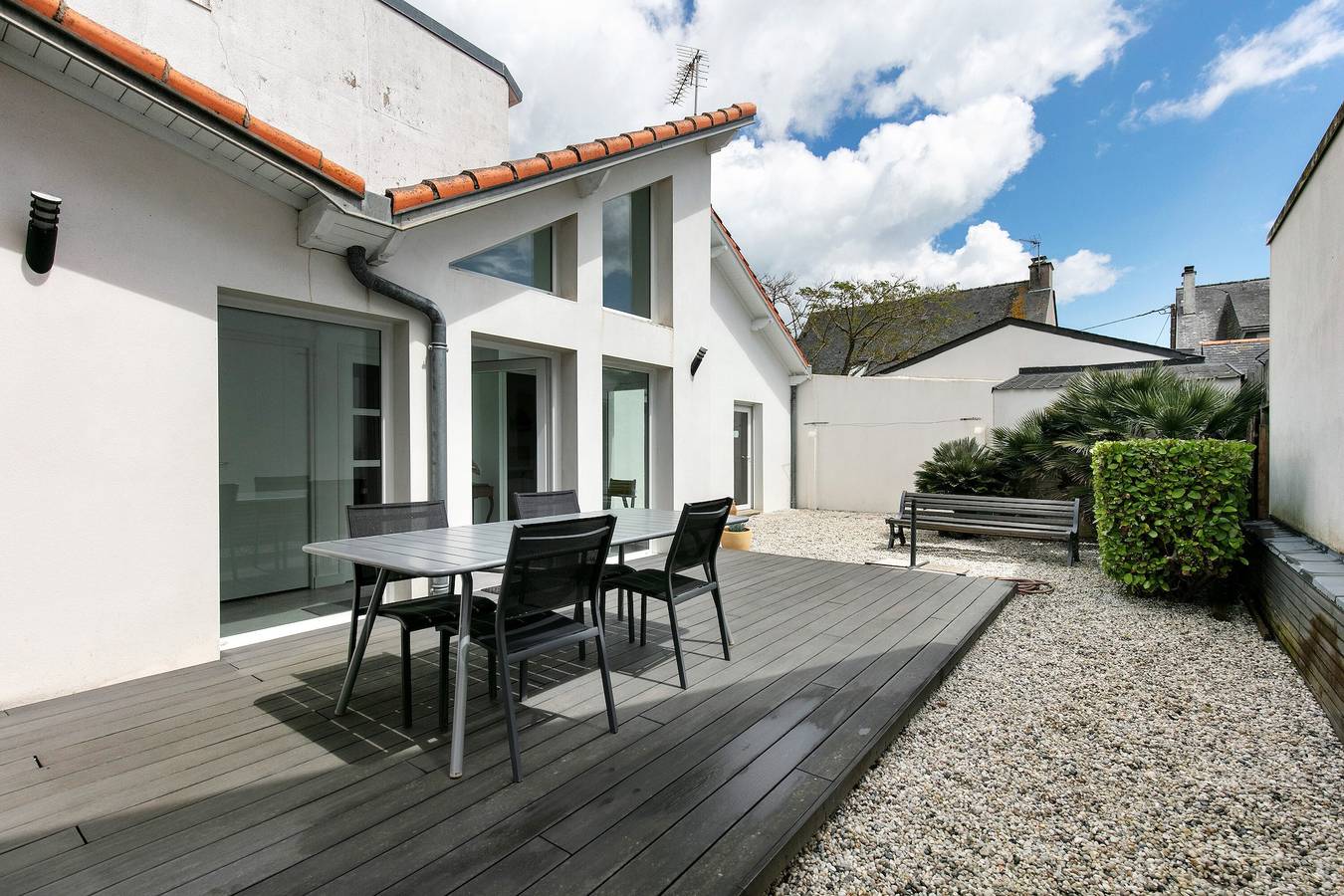 Maison Les Mouettes - Terrasse privée, jardin et Wi-Fi à 2 km des plages in Le Pouliguen, Côte d'Amour