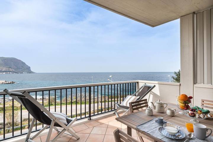 Appartamento per 6 persone, con Balcone e Terrazza nonché Panorama a Addaura