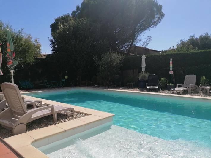 Location de vacances pour 12 personnes, avec piscine et terrasse, animaux acceptés à Saint-Alexandre