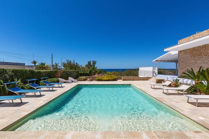 Maison de vacances pour 9 personnes, avec piscine et jardin à Torre Suda