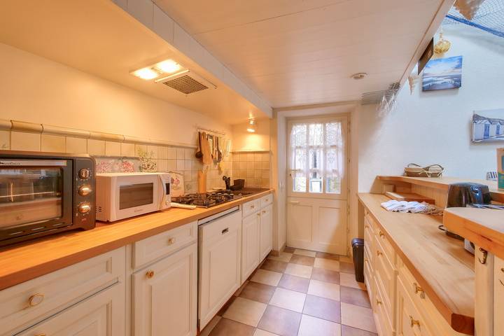 Location de vacances pour 6 personnes, animaux acceptés à La Flotte - 3