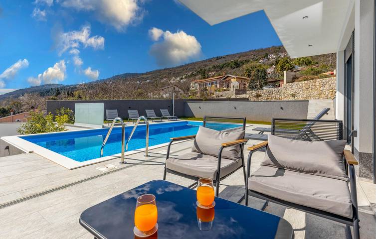 Ferienhaus für 8 Personen, mit Sauna und Terrasse sowie Whirlpool, mit Haustier in Lovran - 3