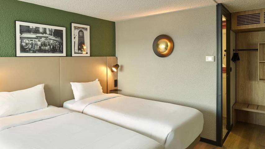 Hôtel pour 2 personnes, avec jardin dans Aéroport Lyon Saint-Exupéry - 2