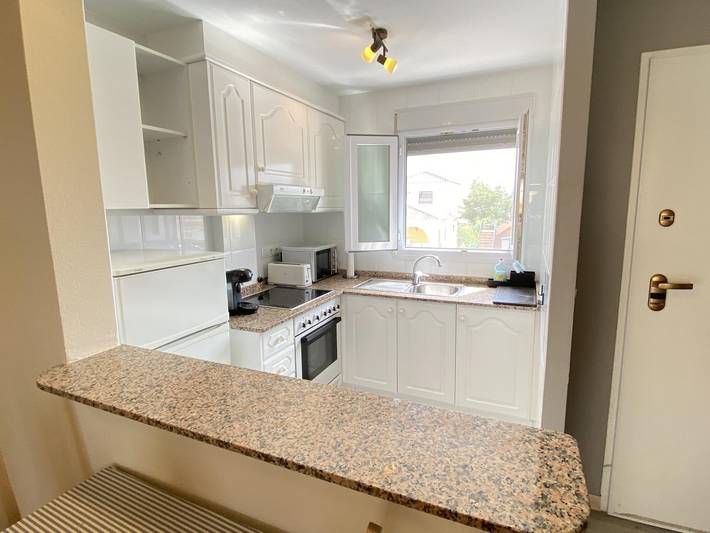 Apartamento de férias inteiro, Apartamento de 2 dormitorios para 4 personas. Oasis Park Denia. in El Verger, Costa Blanca