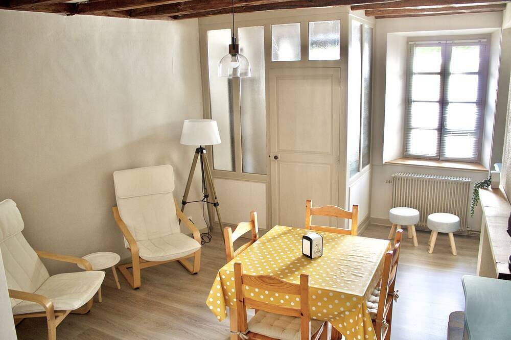 Appartement entier, Logis de Stofflet - Ancienne Auberge du 18eme -  à 100m du Parc Oriental in Maulévrier, Région de Cholet