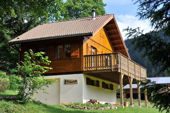 Chalet pour 7 personnes, avec balcon et jardin