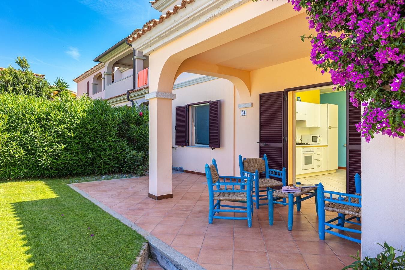 Incantevole casa vacanze "Sa Pedra Romantica" con giardino, terrazza e piscina in Monte Petrosu, San Teodoro