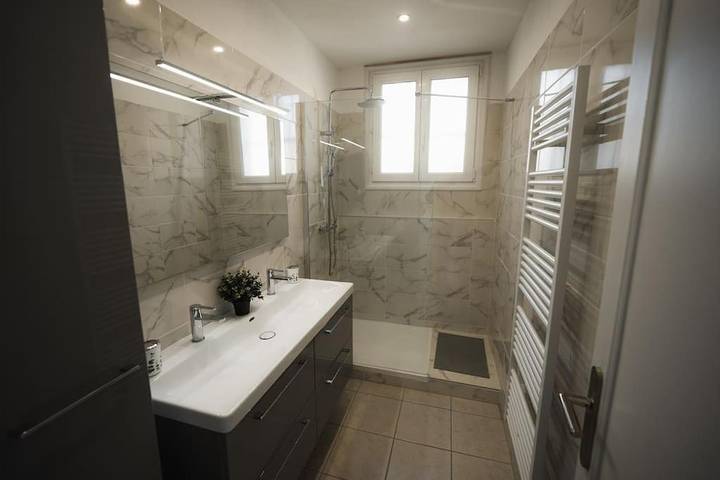 Villa pour 4 personnes, avec terrasse ainsi que jardin et vue à la La Ciotat - 4