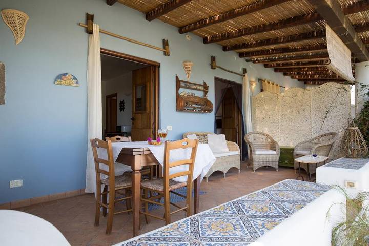 Ferienhaus für 6 Personen, mit Garten und Ausblick sowie Pool in Lipari - 3