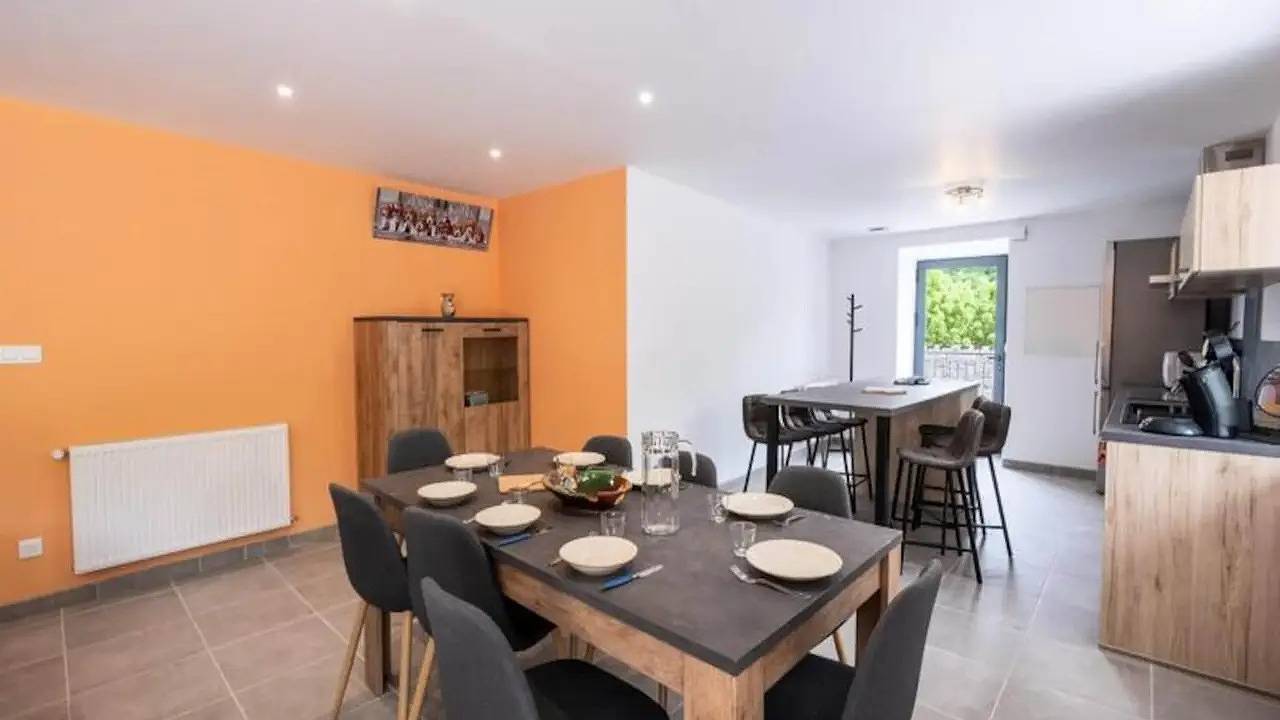 Appartement de vacances entier, Appartement de vacances pour 7 personnes avec terrasse in Cubières, Parc national des Cévennes