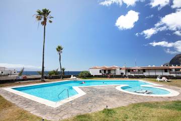 Holiday Rental for 4 People in Acantilados de los Gigantes, Santiago del Teide, Photo 1