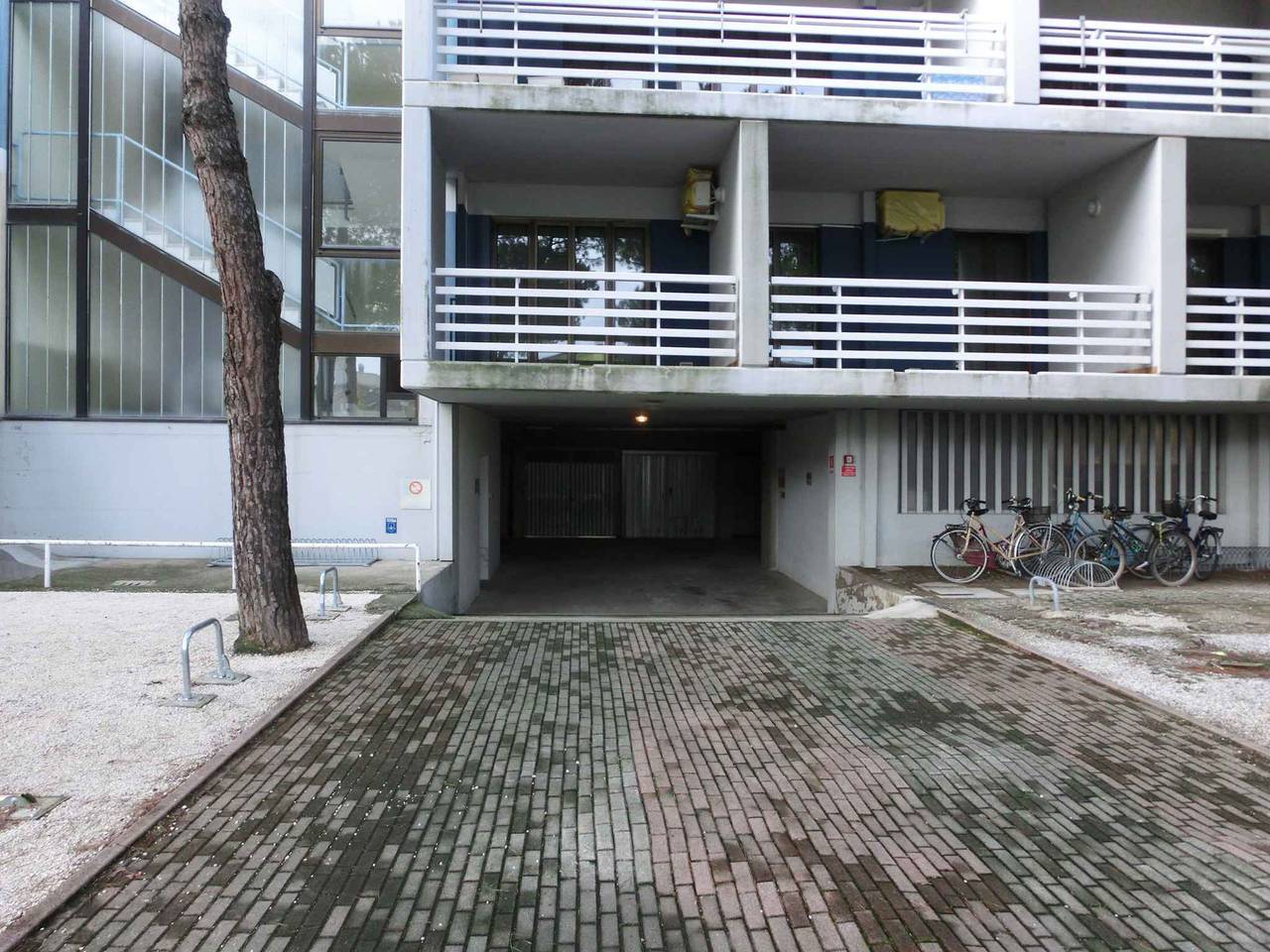 Monolocale intero, Monolocale con aria condizionata e balcone  in Lignano Sabbiadoro, Provincia d'Udine