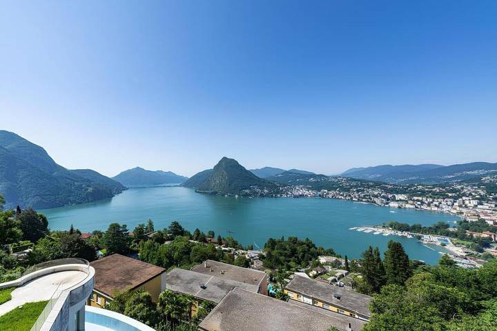 Ferienhaus mit Meerblick für 10 Personen, mit Terrasse und Garten sowie Pool und Ausblick in Lugano
